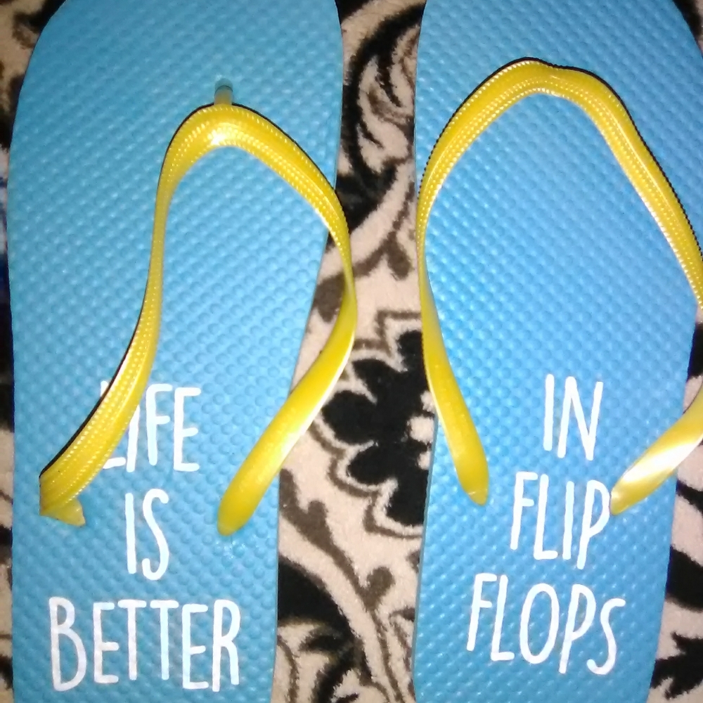 7/8 Flip Flops "Life is Better in Flip Flops"